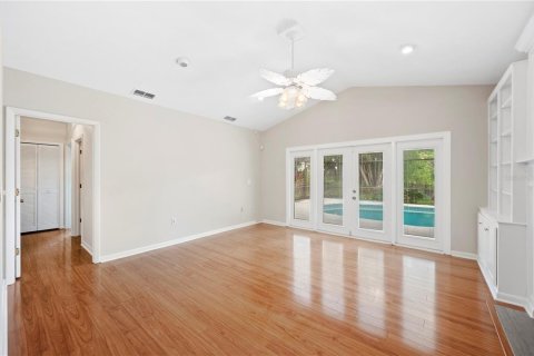 House in Lakeland, Florida 4 bedrooms, 244.89 sq.m. № 1681577 - photo 13