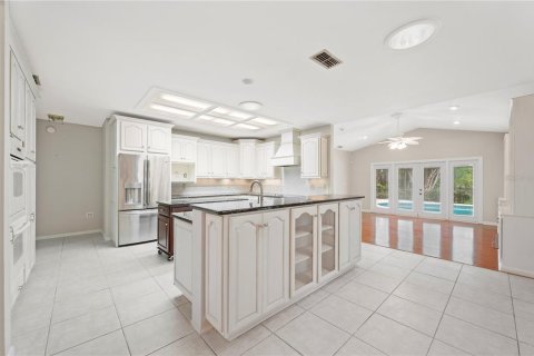 House in Lakeland, Florida 4 bedrooms, 244.89 sq.m. № 1681577 - photo 23