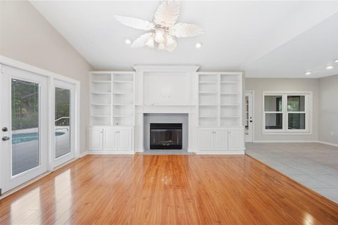 House in Lakeland, Florida 4 bedrooms, 244.89 sq.m. № 1681577 - photo 15