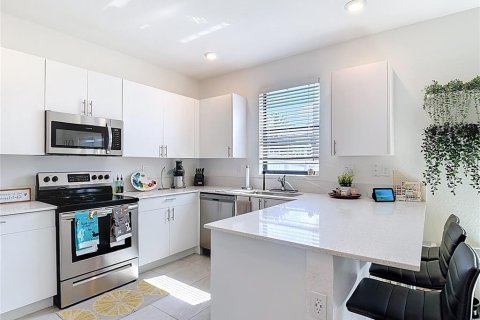 Townhouse in Miami, Florida 3 bedrooms, 124.86 sq.m. № 1834978 - photo 19