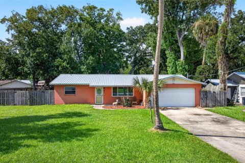 Villa ou maison à vendre à South Daytona, Floride: 3 chambres, 193.79 m2 № 2355914 - photo 2