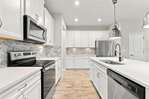 Townhouse in VOLANTI in Lutz, Florida 3 bedrooms, 175.4 sq.m. № 2373945 - photo 50