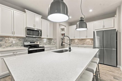 Townhouse in VOLANTI in Lutz, Florida 3 bedrooms, 175.4 sq.m. № 2373945 - photo 34