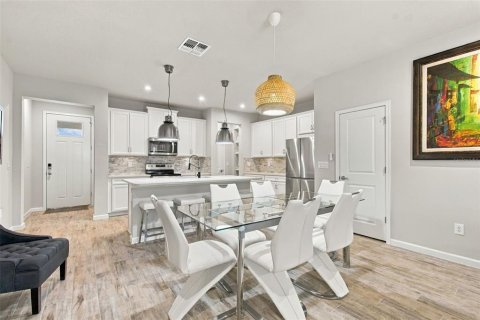 Townhouse in VOLANTI in Lutz, Florida 3 bedrooms, 175.4 sq.m. № 2373945 - photo 47