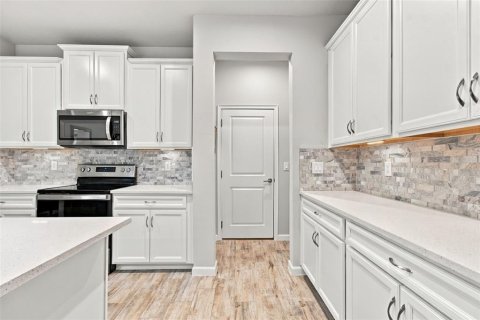 Townhouse in VOLANTI in Lutz, Florida 3 bedrooms, 175.4 sq.m. № 2373945 - photo 25