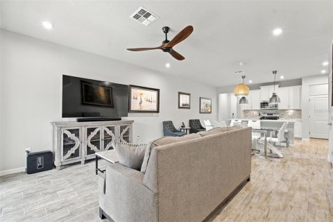 Townhouse in VOLANTI in Lutz, Florida 3 bedrooms, 175.4 sq.m. № 2373945 - photo 59