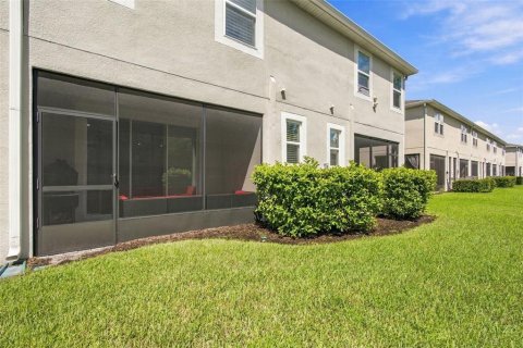 Townhouse in VOLANTI in Lutz, Florida 3 bedrooms, 175.4 sq.m. № 2373945 - photo 14