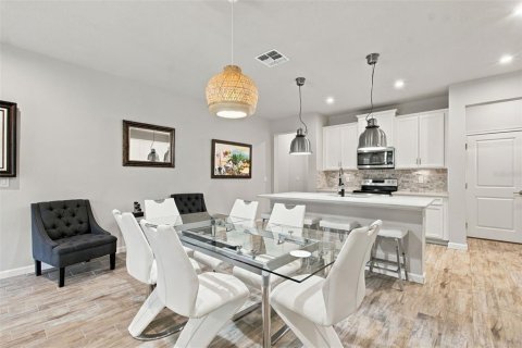 Townhouse in VOLANTI in Lutz, Florida 3 bedrooms, 175.4 sq.m. № 2373945 - photo 35