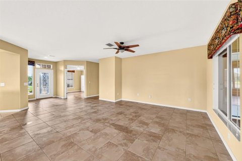 Casa en venta en Summerfield, Florida, 2 dormitorios, 187.29 m2 № 2384100 - foto 9