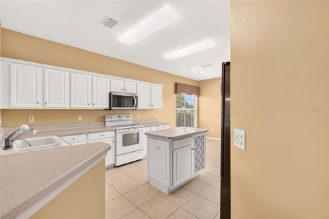 Casa en venta en Summerfield, Florida, 2 dormitorios, 187.29 m2 № 2384100 - foto 13