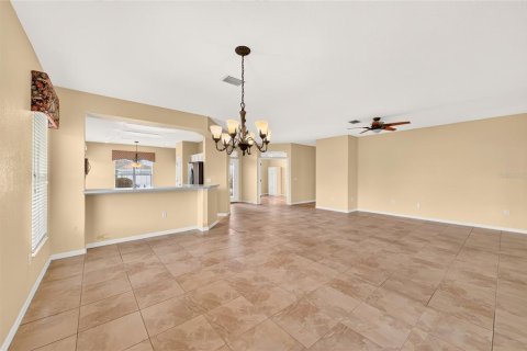 Casa en venta en Summerfield, Florida, 2 dormitorios, 187.29 m2 № 2384100 - foto 11