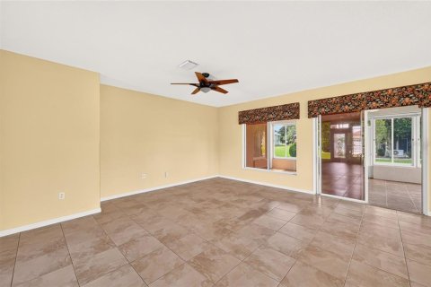 Casa en venta en Summerfield, Florida, 2 dormitorios, 187.29 m2 № 2384100 - foto 7