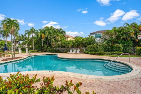 Купить виллу или дом в Мирамар, Флорида 3 спальни, 156.08м2, № 1996903 - фото 12