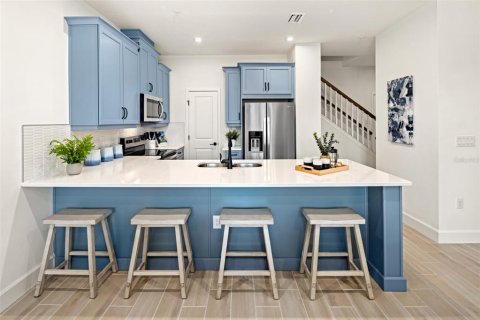 Купить таунхаус в Апопка, Флорида 6 комнат, 137.12м2, № 1917903 - фото 4