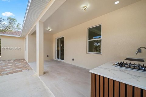 House in Lehigh Acres, Florida 3 bedrooms № 2030921 - photo 25