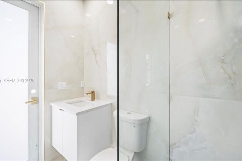 House in Lehigh Acres, Florida 3 bedrooms № 2030921 - photo 17