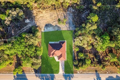 House in Lehigh Acres, Florida 3 bedrooms № 2030921 - photo 30