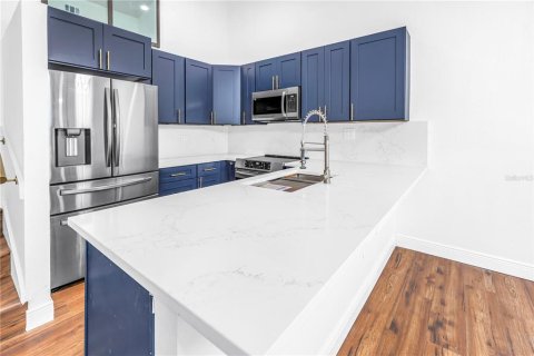 Condominio en venta en Pinellas Park, Florida, 2 dormitorios, 110.55 m2 № 2119596 - foto 8