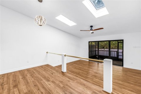 Condominio en venta en Pinellas Park, Florida, 2 dormitorios, 110.55 m2 № 2119596 - foto 11