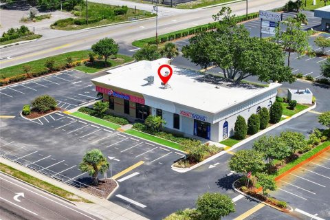 Commercial property in Port Richey, Florida № 2219442 - photo 10