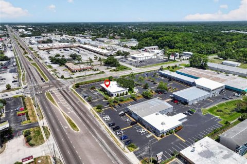 Commercial property in Port Richey, Florida № 2219442 - photo 9