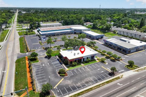 Commercial property in Port Richey, Florida № 2219442 - photo 2
