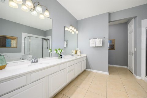 Condo in Orlando, Florida, 2 bedrooms  № 2116864 - photo 21