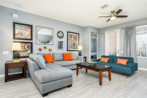 Condo in Orlando, Florida, 2 bedrooms  № 2116864 - photo 9