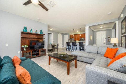 Condo in Orlando, Florida, 2 bedrooms  № 2116864 - photo 11