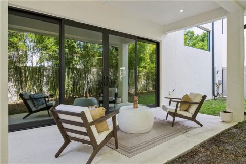 Townhouse in Winter Park, Florida 3 bedrooms, 240.15 sq.m. № 2140497 - photo 6