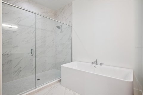 Townhouse in Winter Park, Florida 3 bedrooms, 240.15 sq.m. № 2140497 - photo 26