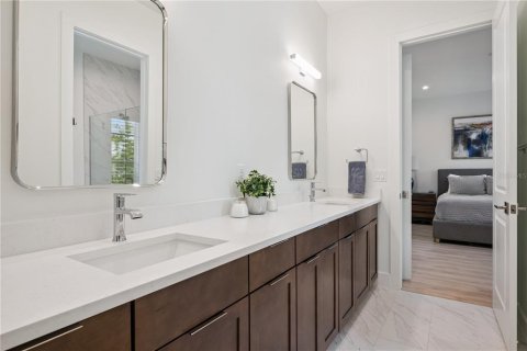 Townhouse in Winter Park, Florida 3 bedrooms, 240.15 sq.m. № 2140497 - photo 30