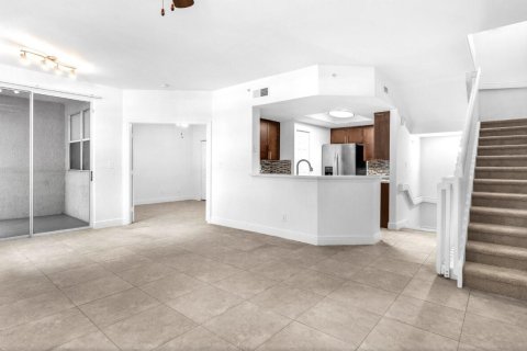 Appartement à louer à Boca Raton, Floride: 2 chambres, 111.48 m2 № 2146942 - photo 5