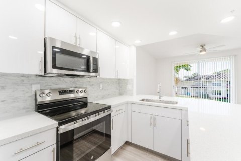 Appartement à louer à Boca Raton, Floride: 2 chambres, 111.48 m2 № 2146942 - photo 4