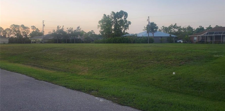 Land in Punta Gorda, Florida № 1786269