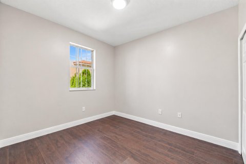 Touwnhouse à louer à Pembroke Pines, Floride: 3 chambres, 129.23 m2 № 2268130 - photo 30