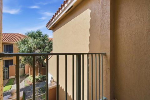 Touwnhouse à louer à Pembroke Pines, Floride: 3 chambres, 129.23 m2 № 2268130 - photo 25