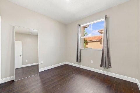 Touwnhouse à louer à Pembroke Pines, Floride: 3 chambres, 129.23 m2 № 2268130 - photo 29
