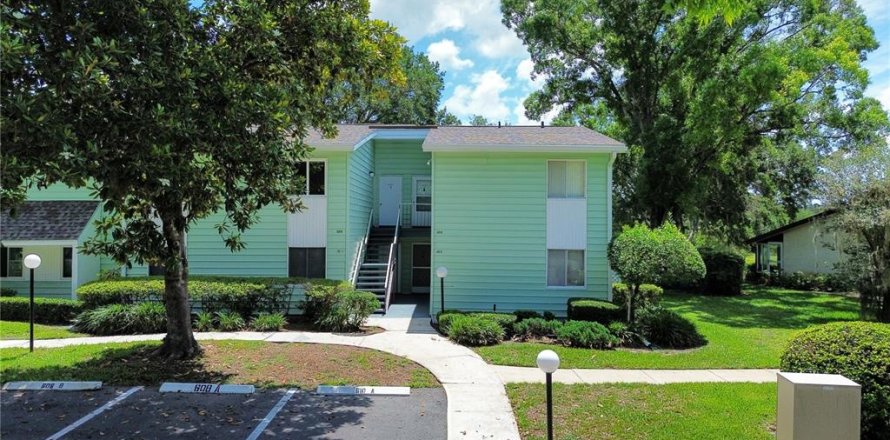 Condominio en Ocala, Florida, 2 dormitorios № 2218233