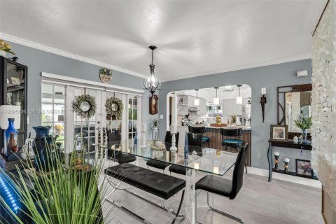 Casa en venta en Hialeah, Florida, 3 dormitorios, 105.35 m2 № 2387774 - foto 6