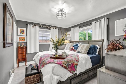 Casa en venta en Hialeah, Florida, 3 dormitorios, 105.35 m2 № 2387774 - foto 12