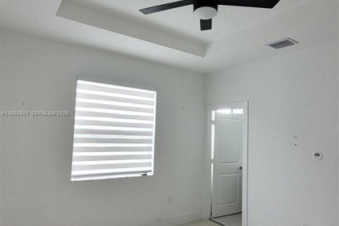 Adosado en alquiler en Miami, Florida, 3 dormitorios, 141.21 m2 № 2068063 - foto 19