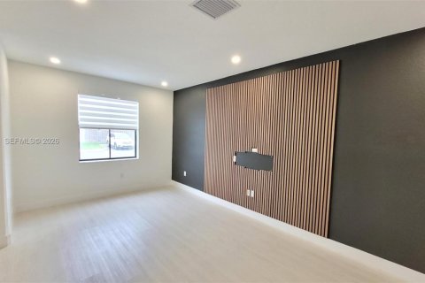 Adosado en alquiler en Miami, Florida, 3 dormitorios, 141.21 m2 № 2068063 - foto 3