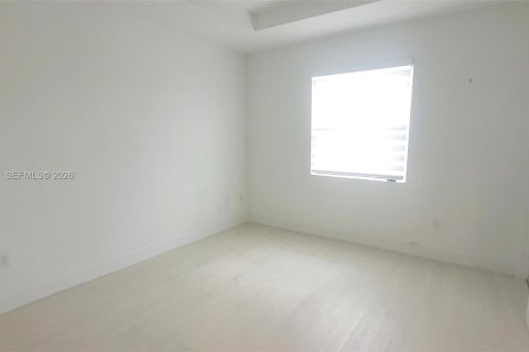 Adosado en alquiler en Miami, Florida, 3 dormitorios, 141.21 m2 № 2068063 - foto 8