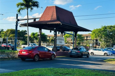 Condo in Lauderdale Lakes, Florida, 1 bedroom  № 1695892 - photo 19