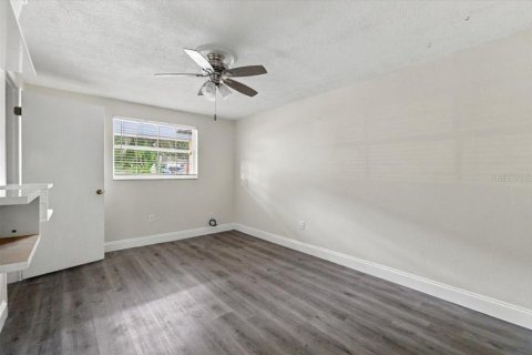 Villa ou maison à vendre à Lakeland, Floride: 2 chambres, 105.91 m2 № 2430771 - photo 15