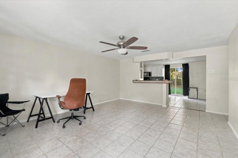 Villa ou maison à vendre à Lakeland, Floride: 2 chambres, 105.91 m2 № 2430771 - photo 4
