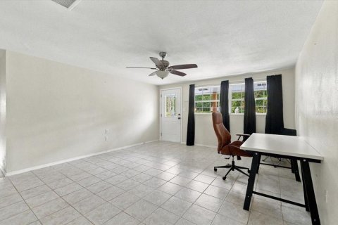 Villa ou maison à vendre à Lakeland, Floride: 2 chambres, 105.91 m2 № 2430771 - photo 3
