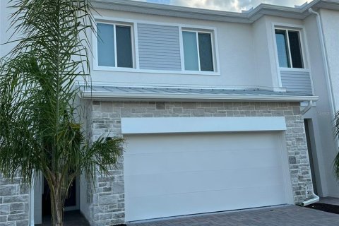 Townhouse in Davenport, Florida 3 bedrooms, 173.17 sq.m. № 2110310