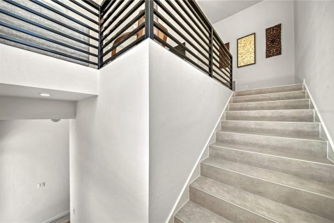 Casa en venta en Sarasota, Florida, 5 dormitorios, 309.74 m2 № 2113305 - foto 29